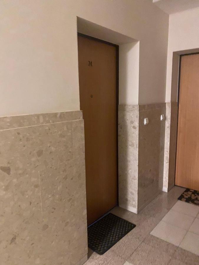 Komfortowy Apartament Na Florianskiej, Park Praski, Dw Wilenski,W Odleglosci Spaceru Od Starego Miasta, Milo Widziec Gosci Ze Zwierzetami Warschau Exterior foto